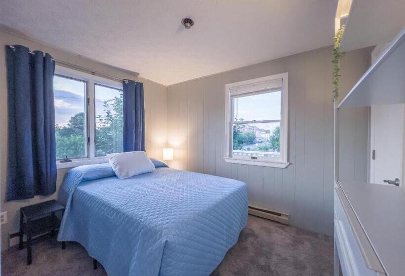 فندق على الطريق Inn Between The Beaches & Villager