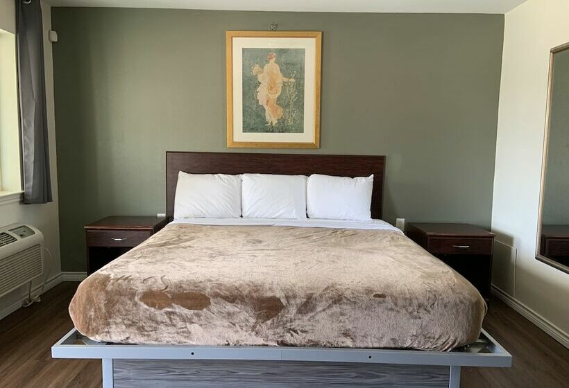 汽车旅馆  Paris Extended Stay Suites