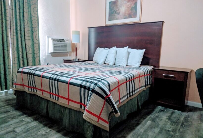 فندق على الطريق Travelers Inn Clearwater