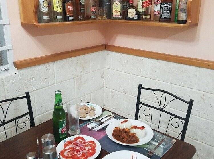 Hostal Los Jasmines