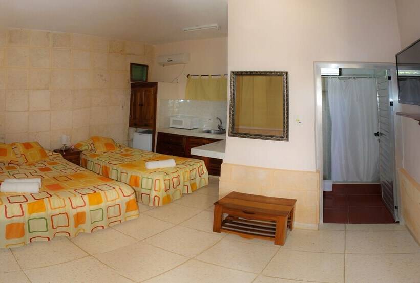 Hostal V&b