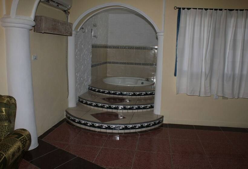 پانسیون Hostal Las Palmas