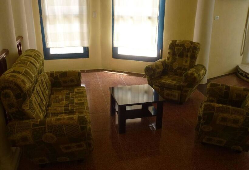 پانسیون Hostal Las Palmas