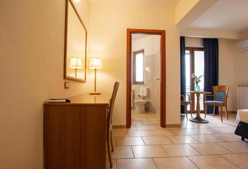 Отель Bisanzio Resort