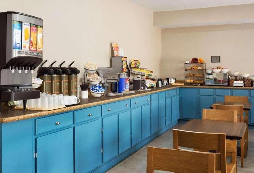 בית מלון כפרי Country Inn & Suites By Radisson, Jackson Airport, Ms