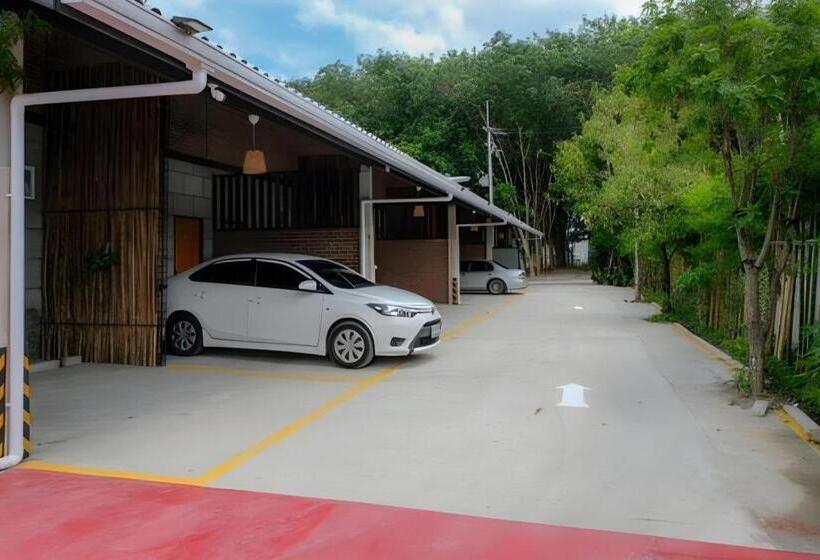 Riverhills Resort