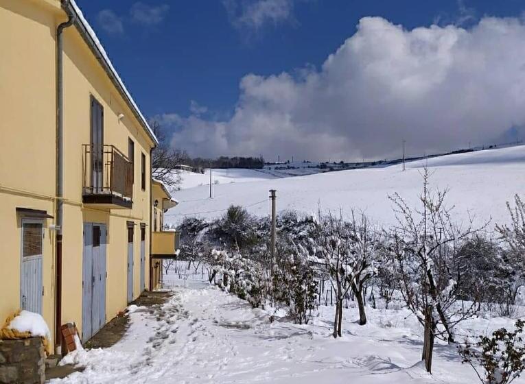 مبيت وإفطار Agribnb Casa Furnaredda