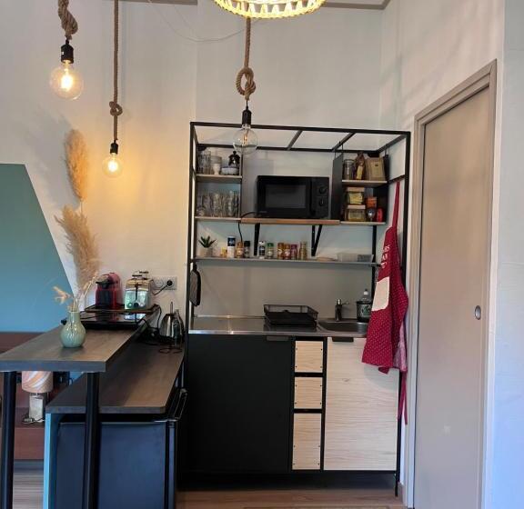 Bed and Breakfast Charmant Studio En Rez De Jardin Chaville