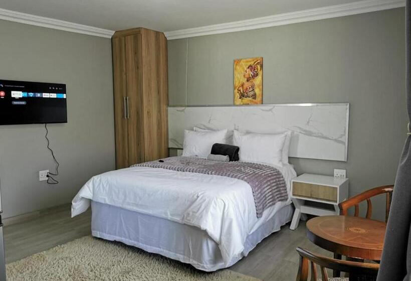 Gugulethu Guest House