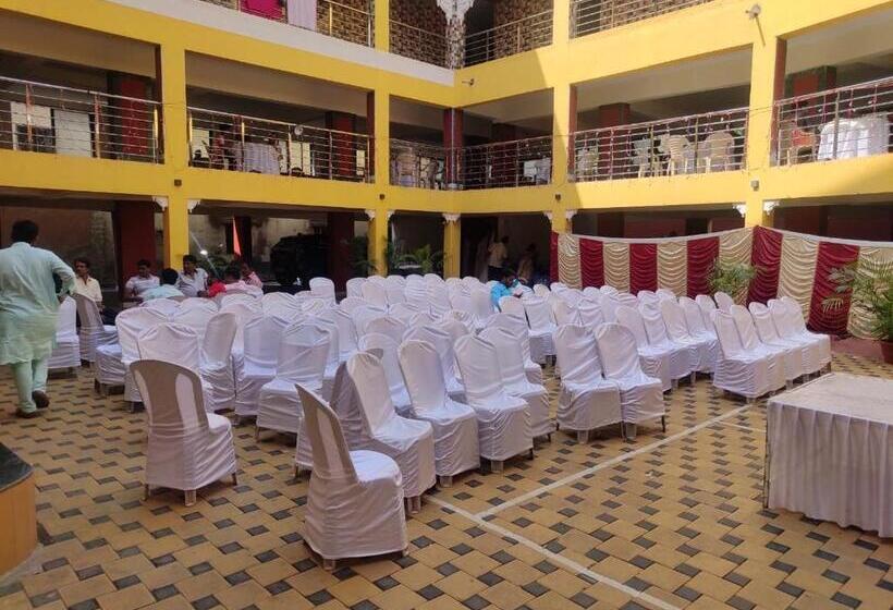 בית מלון כפרי Jk Sea Palace