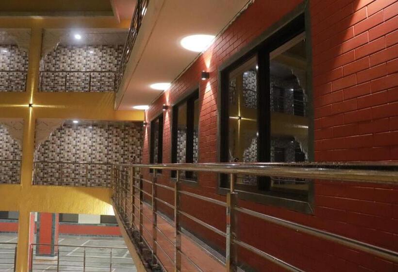 בית מלון כפרי Jk Sea Palace