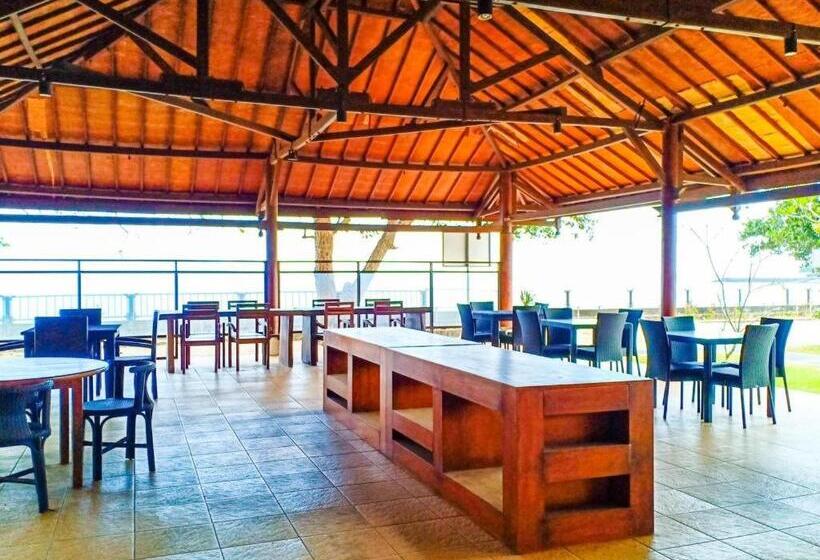 فندق Oyo 1508 Mascot Beach