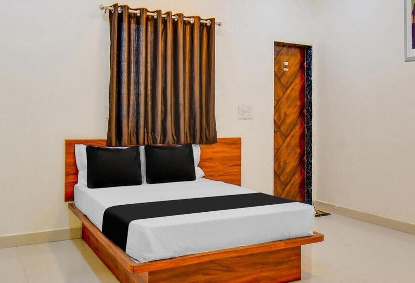 ホテル Oyo Pratik Lodging