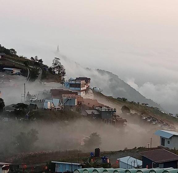 هتل Rai Saeng Tawan At Phu Thap Buek