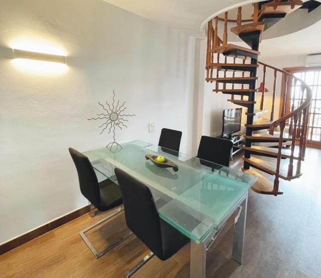Pensió Ensuite Double Room With Balcony In Shared Apartment In Center Of Santa Eularia With Sea View And Cl