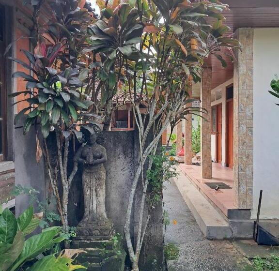Пансион Wisuda Guest House