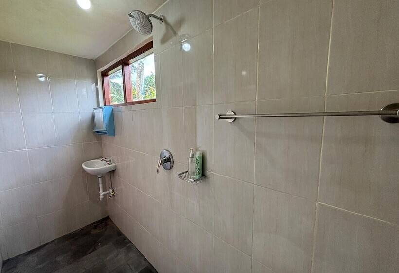 Пансион Wisuda Guest House