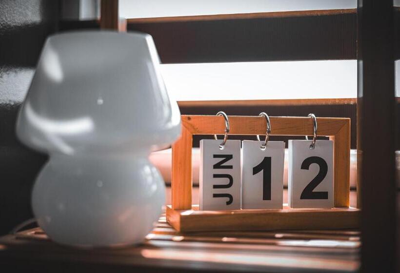 Zenden   Midpoint Residences