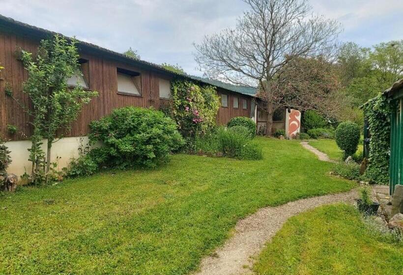 ベッドアンドブレックファースト Orangerie Zimmer Gehaichnishof 7born