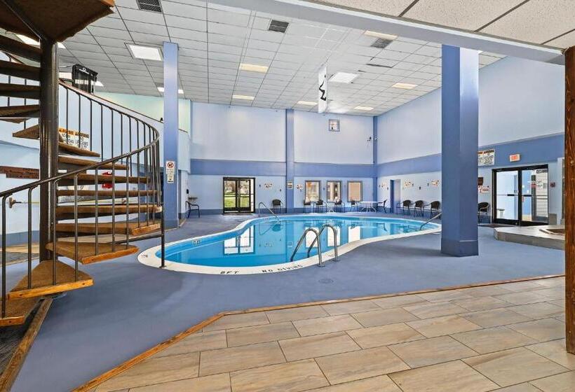 فندق 301 Pinnacle Inn Rd 1214 By Carolina Stays