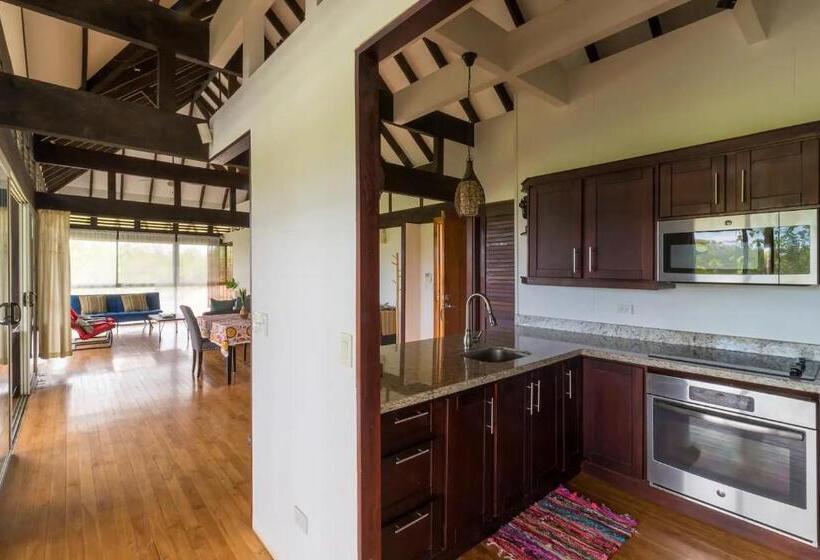 Отель Skycloud Bungalows Amazing Mountain And Ocean Views
