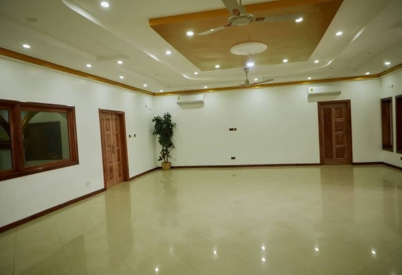 ペンション 247 Executive Lodge