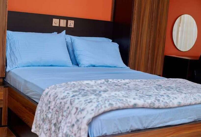 ペンション 247 Executive Lodge