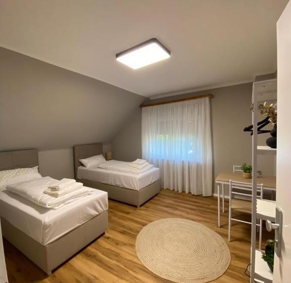 ペンション Repeat Racing Rooms