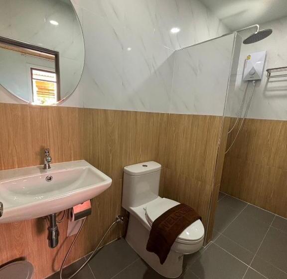 Tanaporn Resort Bangsaphan