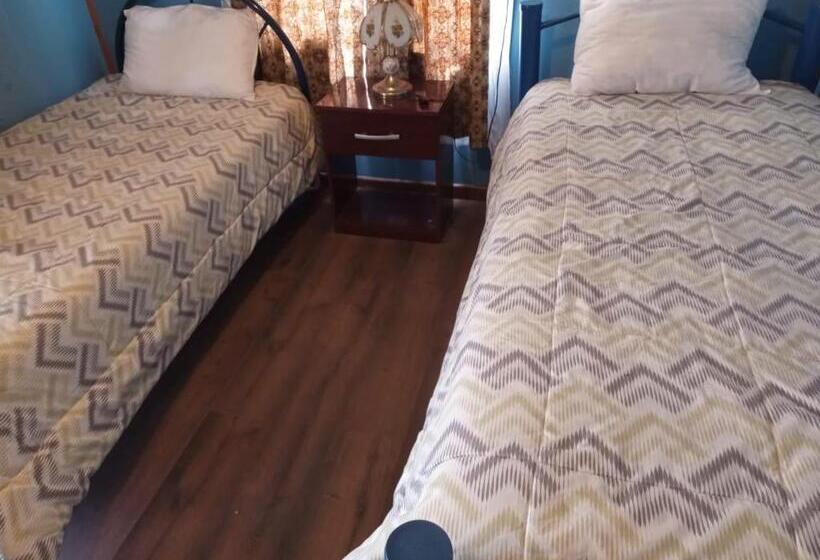 ユースホステル Hostal El Río