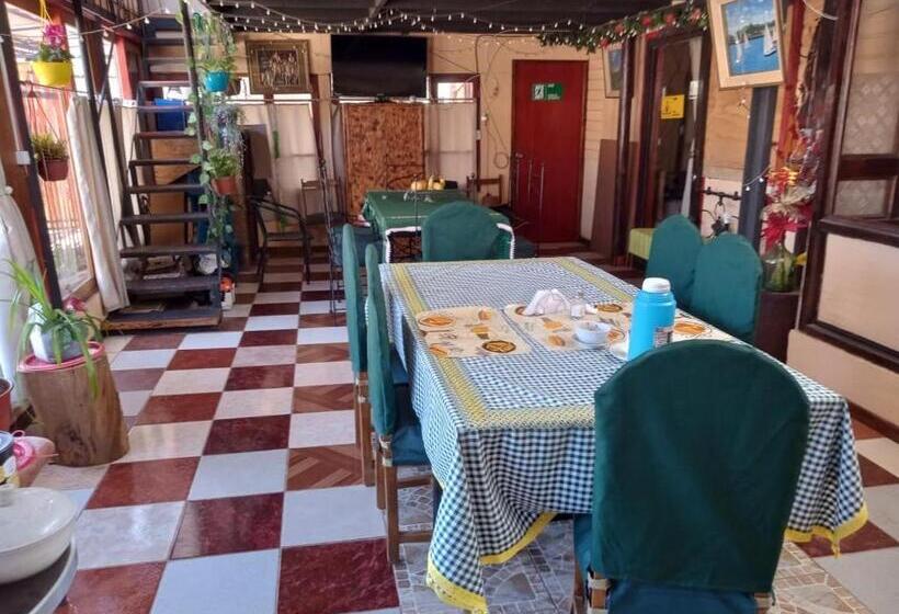 ユースホステル Hostal El Río