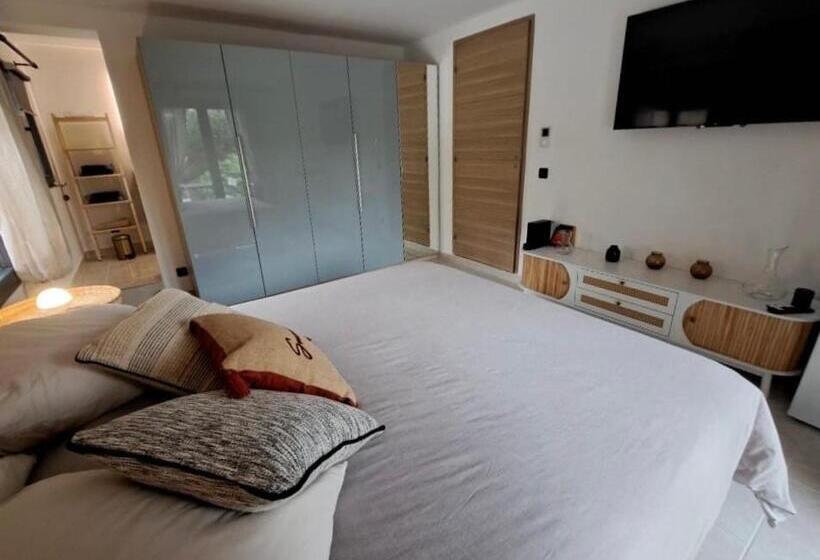 تختخواب و صبحانه Chambre De L Olivier