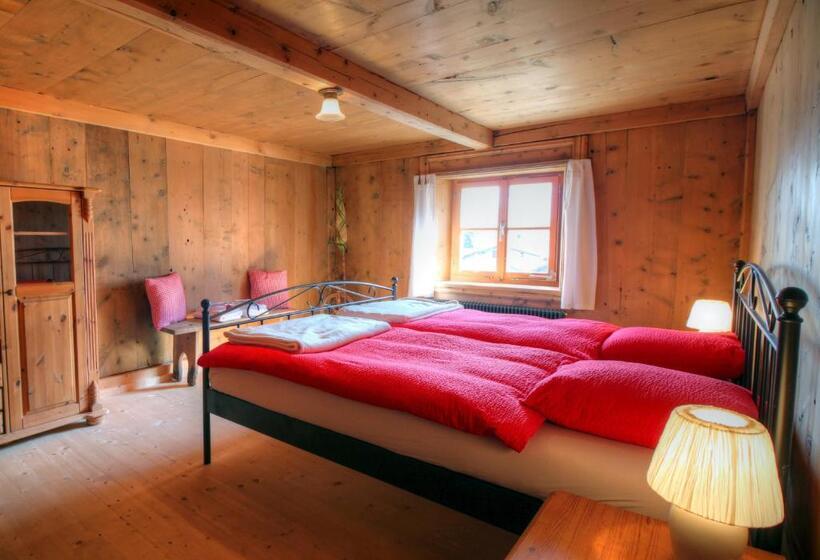 住宿加早餐  Chasa Jaro