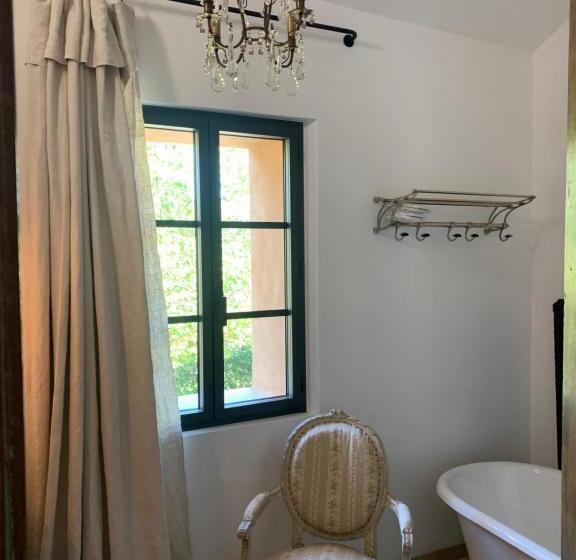 민박 Côté Ansouis