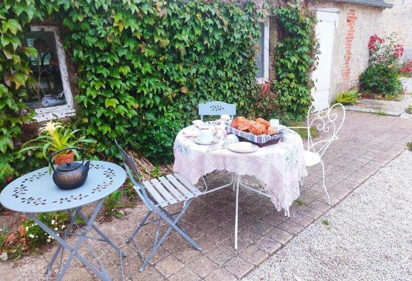 مبيت وإفطار Le Jardin Poulard