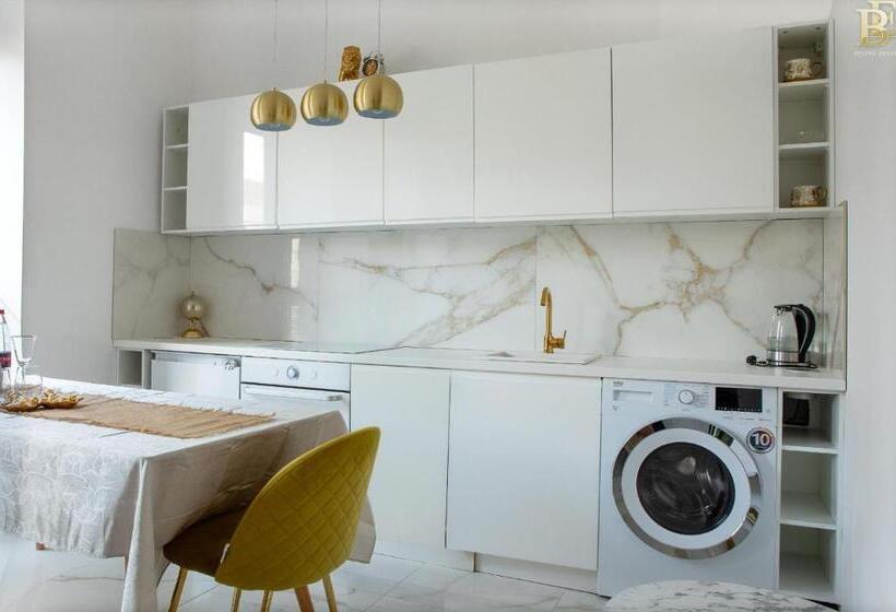 هتل Apartmány Centro Zlín