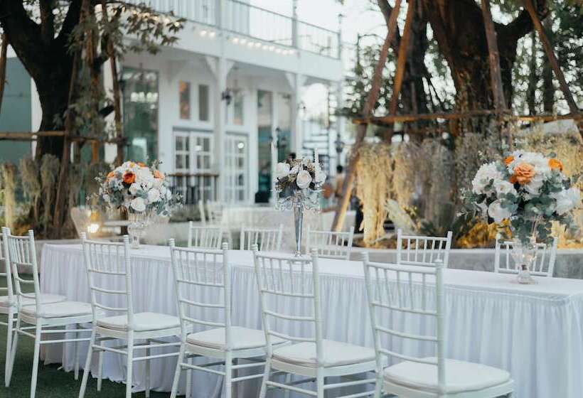 ホテル Bananaleaf Wedding Cafe & Resort