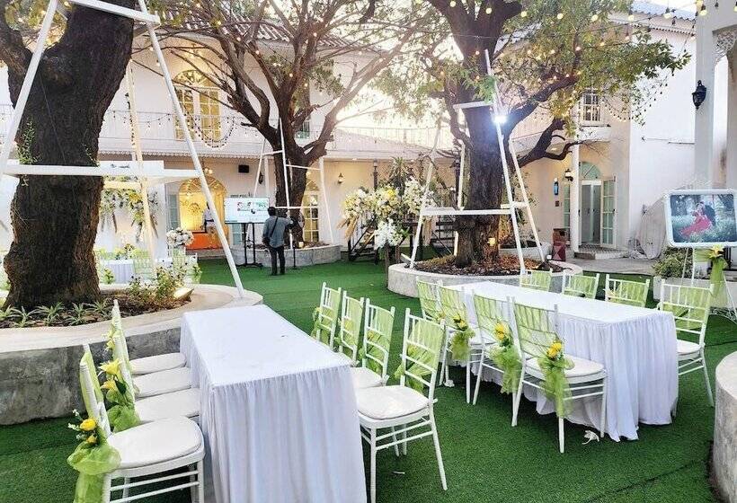 ホテル Bananaleaf Wedding Cafe & Resort