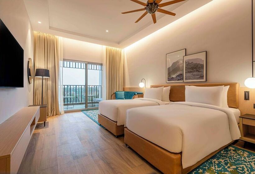 בית מלון כפרי Radisson Resort Hatgad Saputara