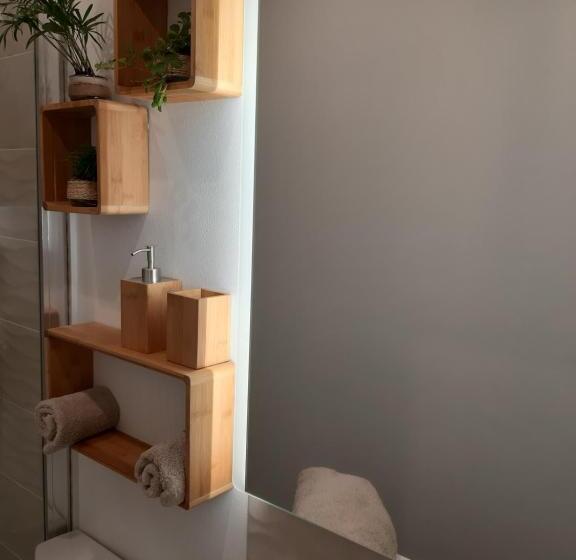 ベッドアンドブレックファースト La Casita Sérignanaise