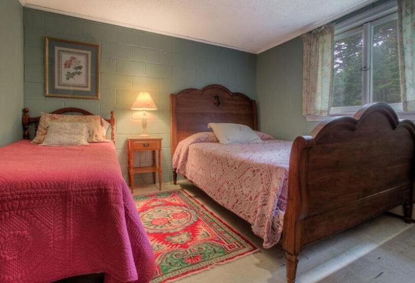 Cottage Place On Squam Lake   Suites