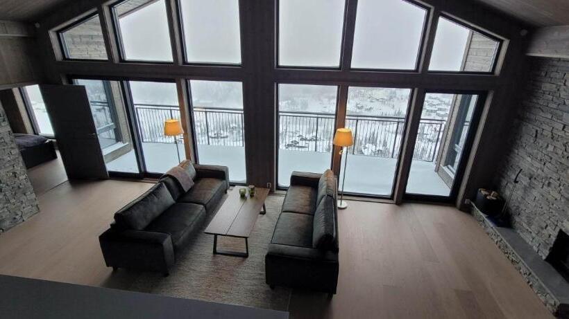 Gausta Residence