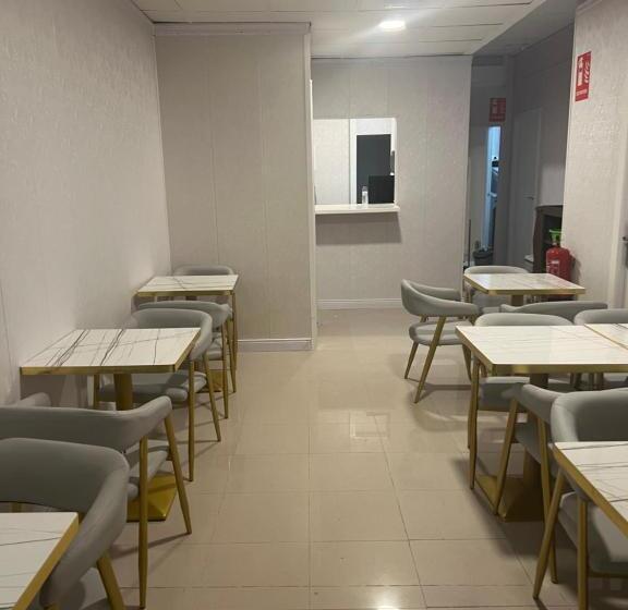 فنادق الكبسولة Air Hostel Capsules Airport 24 H