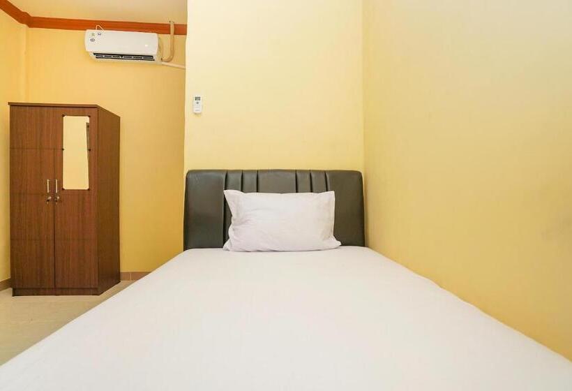 ホテル Oyo Life 2619 Kost Keluarga Cemara