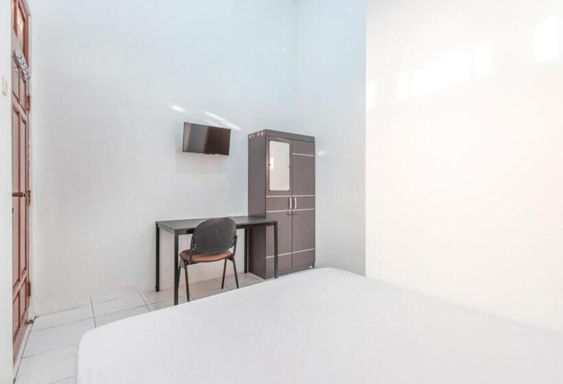 هتل Oyo Life 3047 Gita Kencana