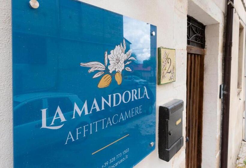 펜션 Room In Guest Room   Luxury Room La Mandorla