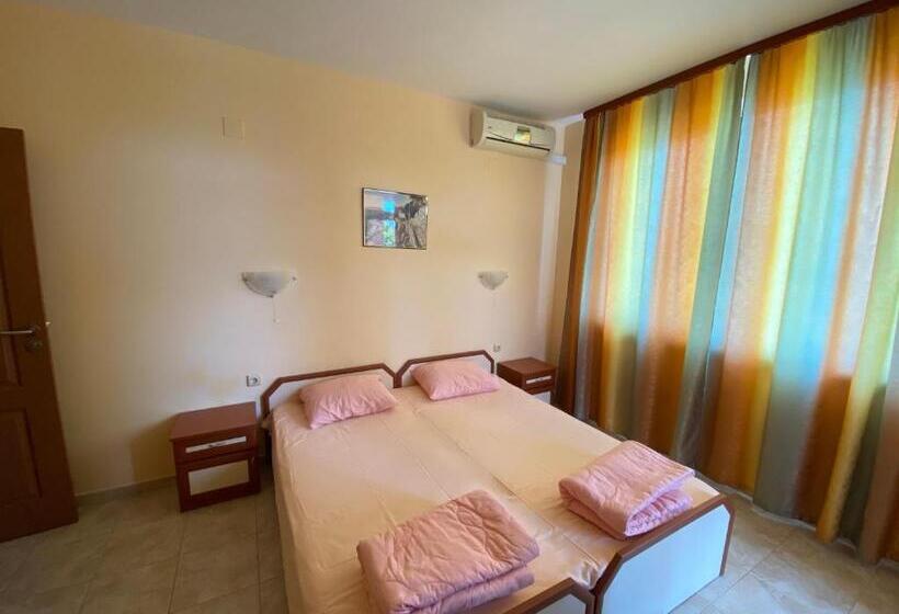 پانسیون Sunny Guest House Ravda