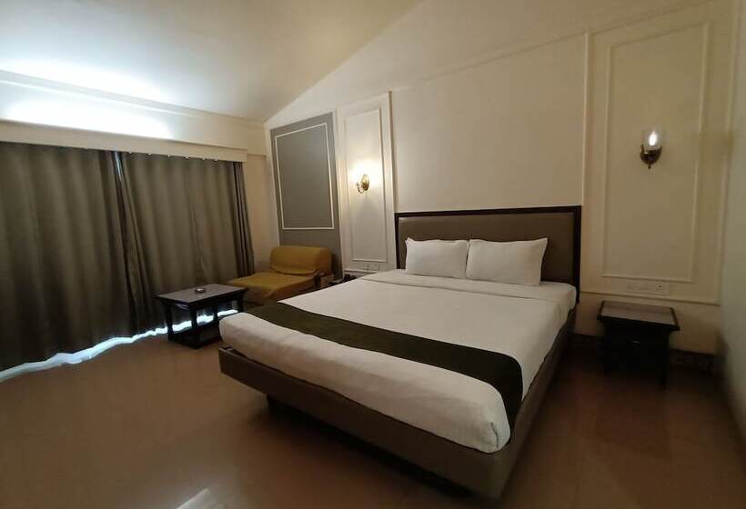 Royal Garden Resort