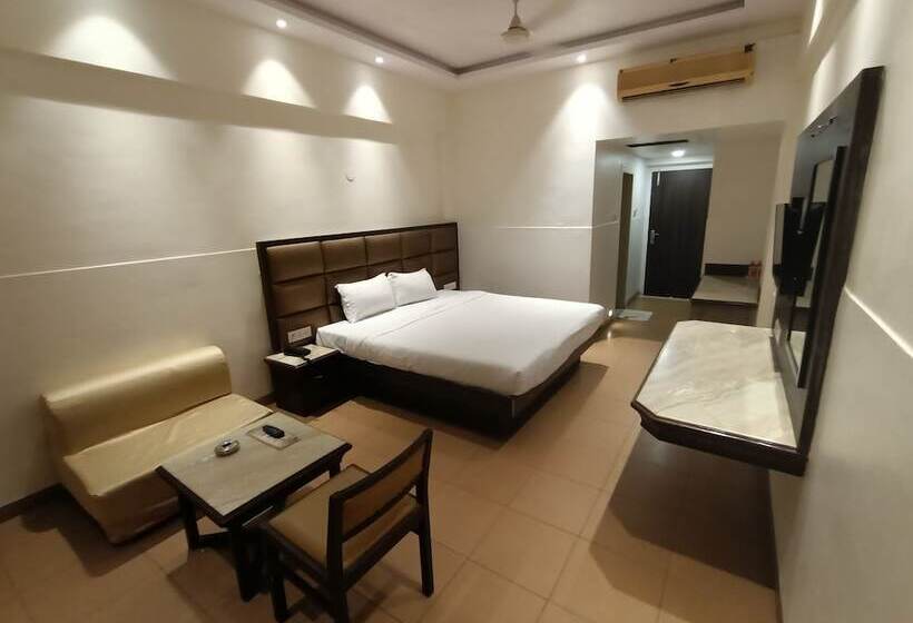 Royal Garden Resort