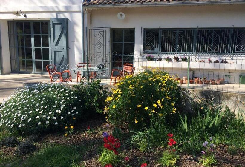تختخواب و صبحانه Chambre D Hôte Dans Une Belle Propriete